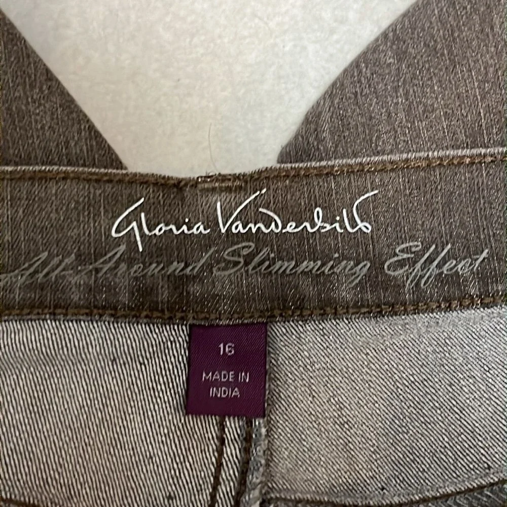 Gloria Vanderbilt Amanda Jeans Slimming Effect Womens Size 16 Brown Straight Leg